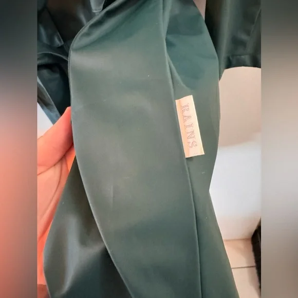 Rains Curve rain coat - Picture 7 of 8